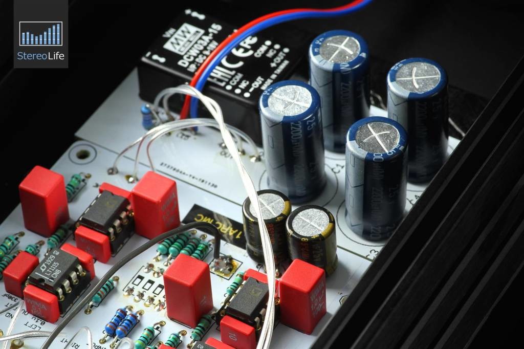 fullscreen_gallery_image1-18